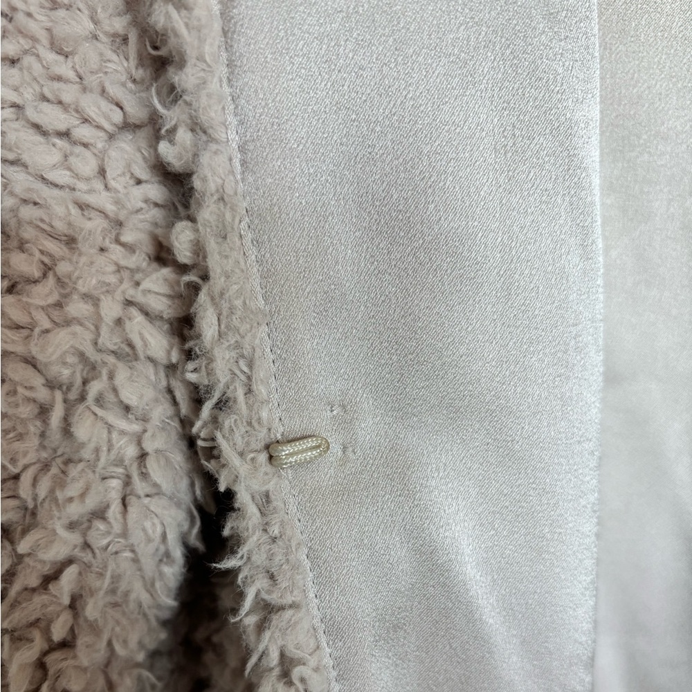 Wilfred Aritzia Cream Laboratoire Plush Teddy Sherpa Coat - Picture 8 of 14